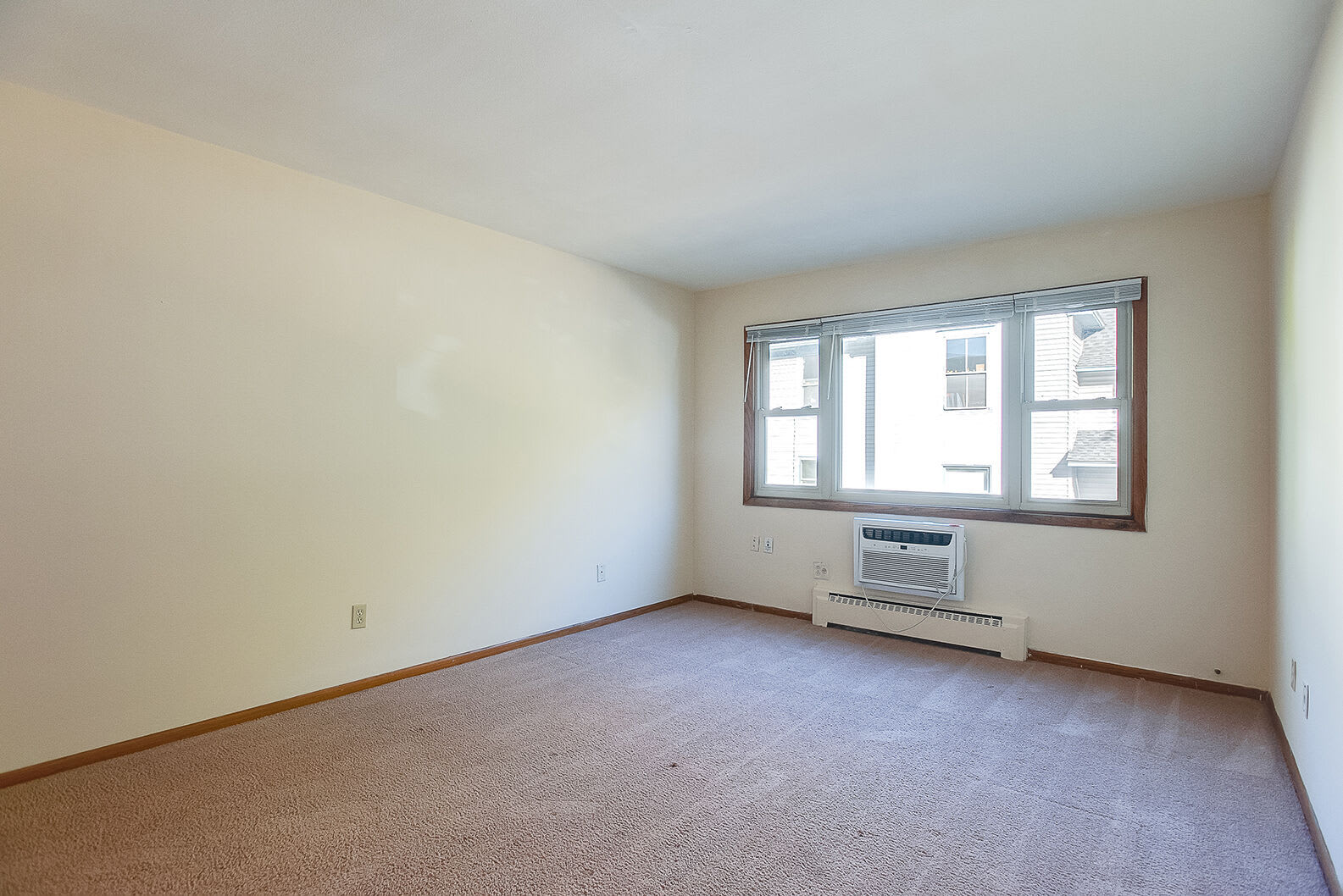 424 W 24Th Street – photo 4