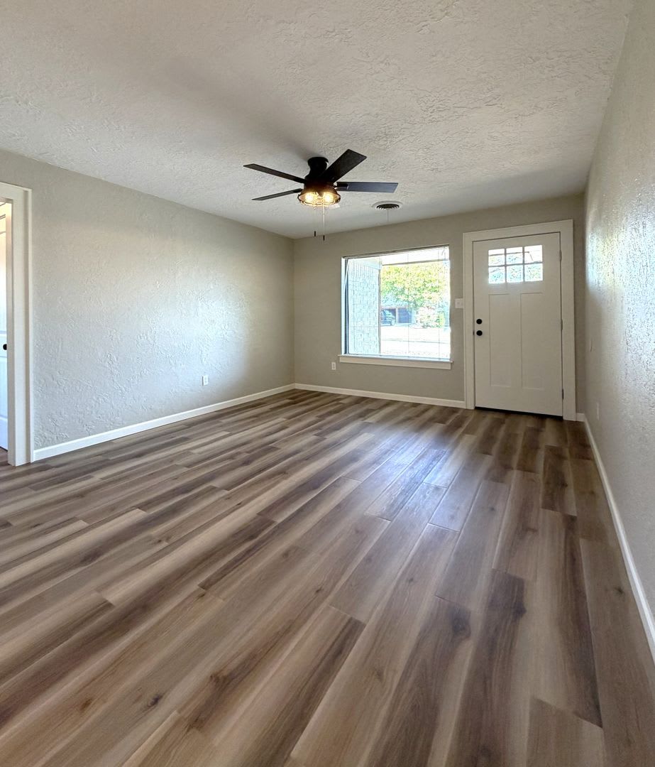 6710 Sw Embassy Cir Available Now – photo 3