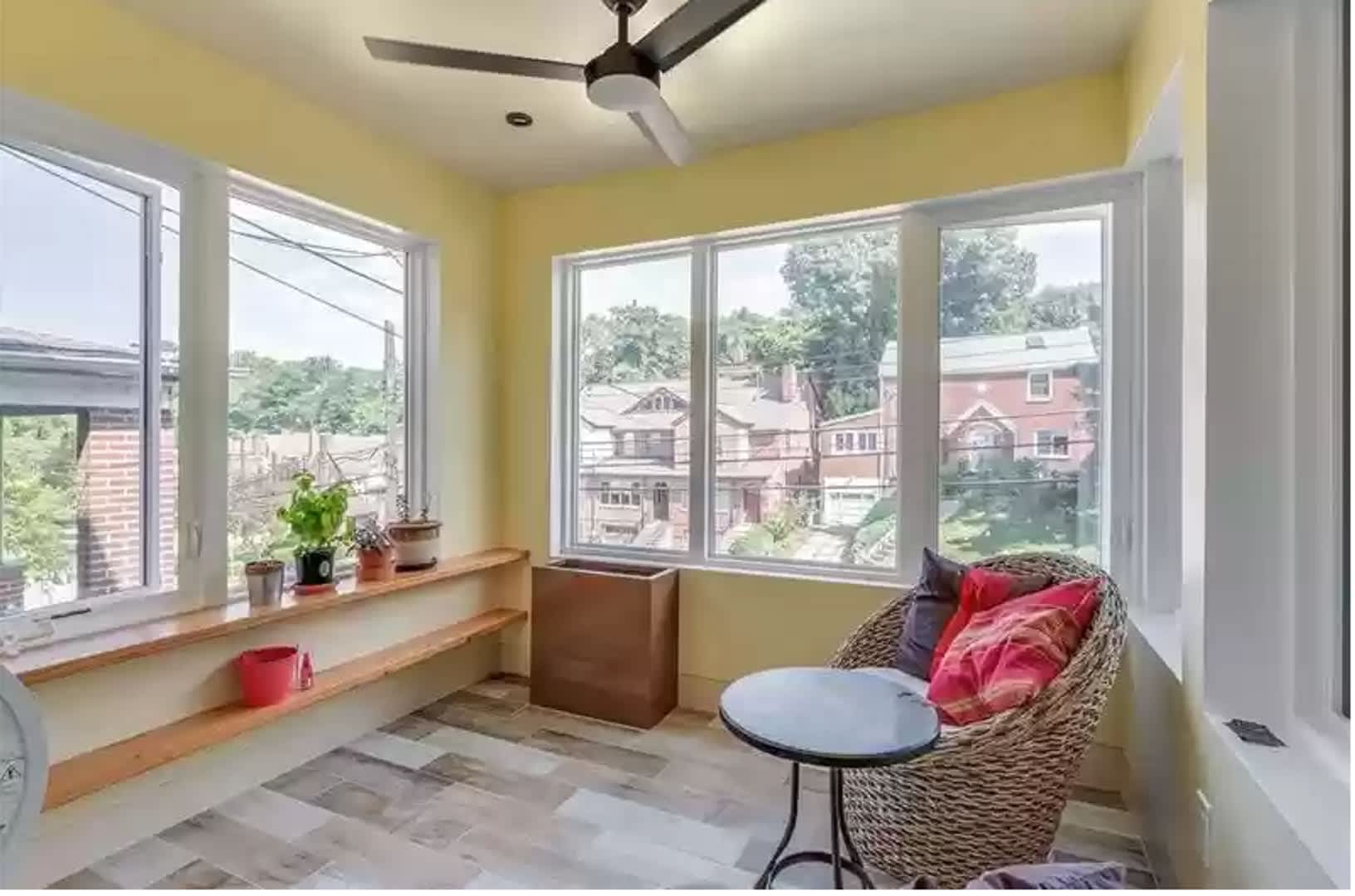Must See 3 BD/ 2 BA located in Squirrel Hill Available 8/1/2026 – photo 1