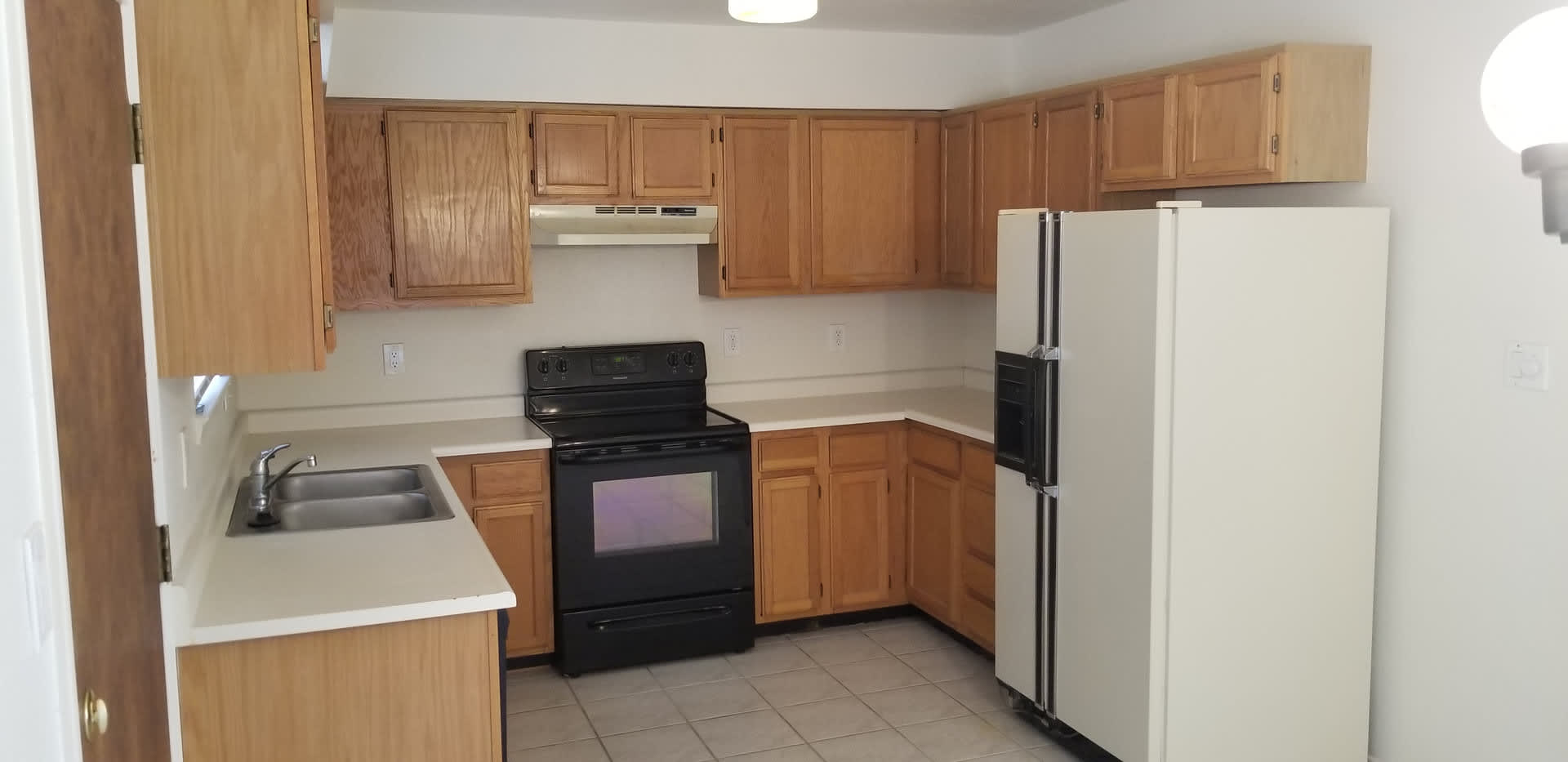 2Bdrm 2BA 2CG 1,151 Sqft – photo 5
