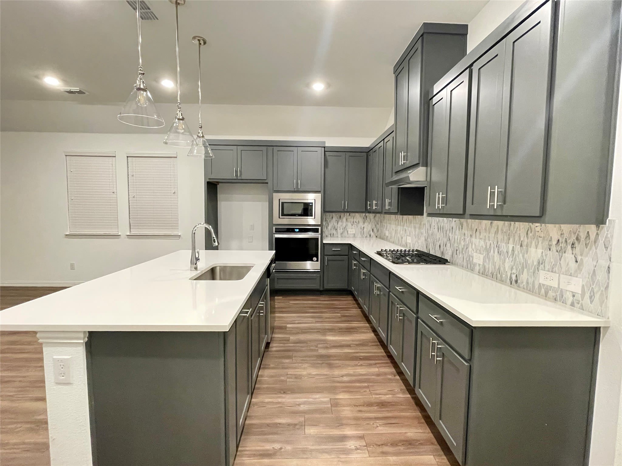 2405 Lovegrass Lane – photo 5