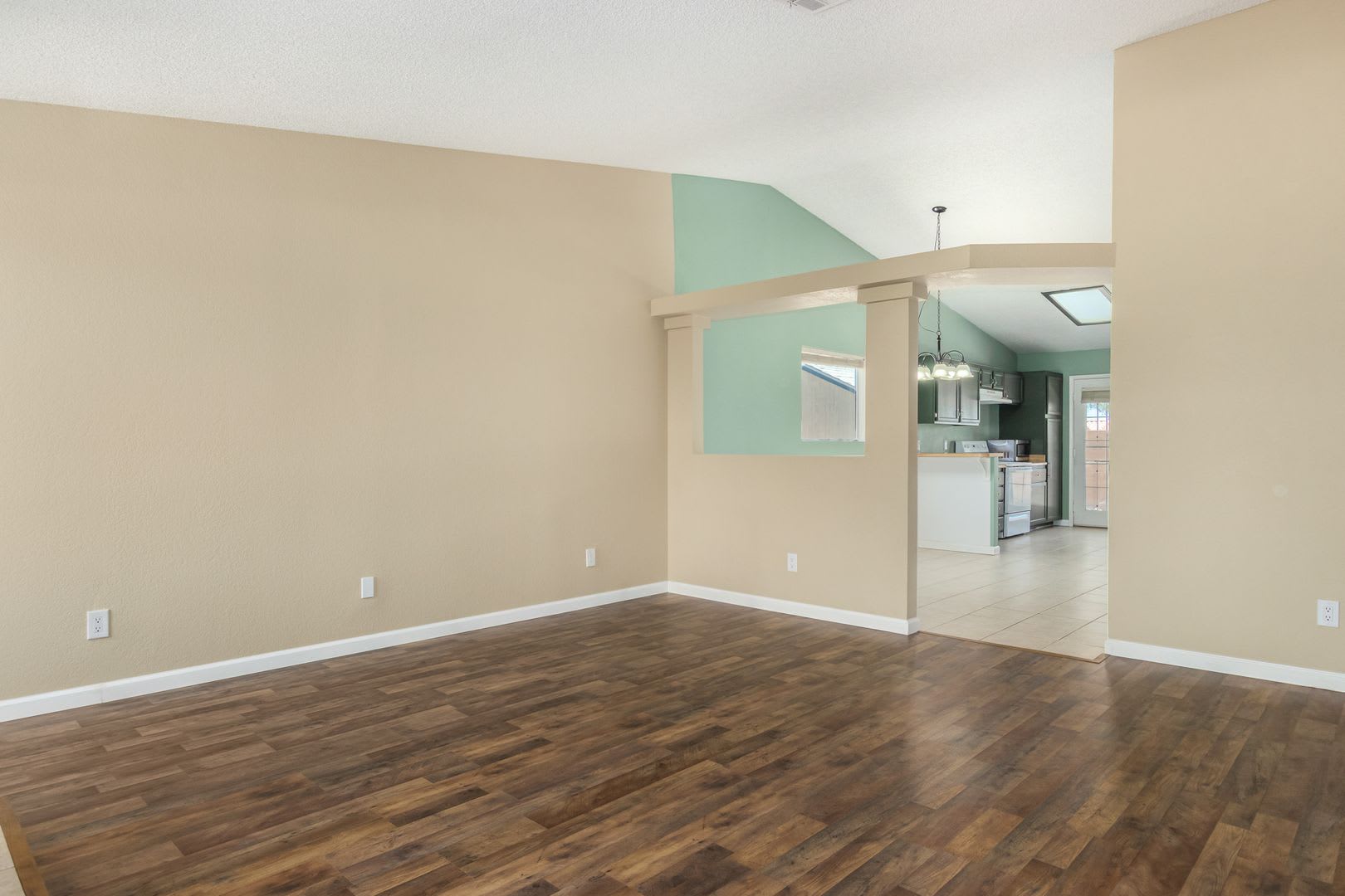 Single Story Home In The Heart Of Summerlin – photo 5