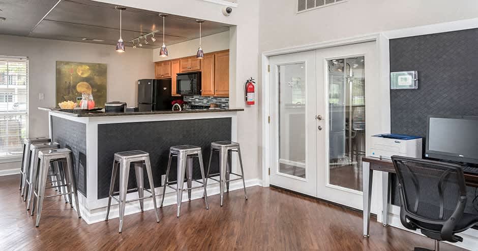 Broadmoor Apartment Homes – photo 4