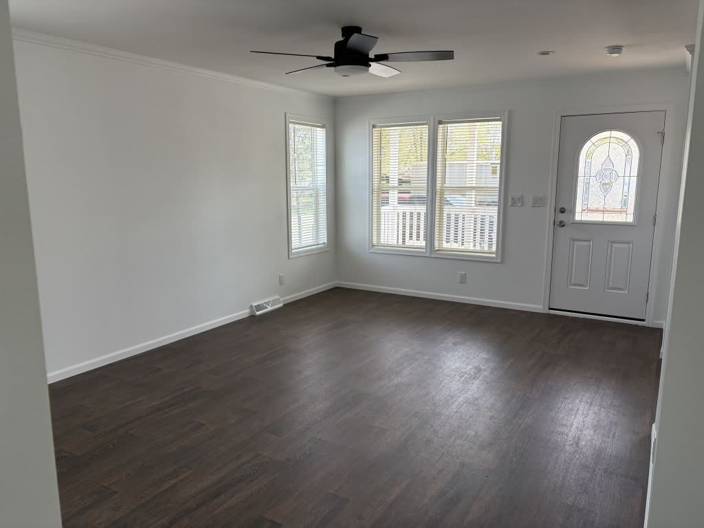 13940 Burgundy Ave – photo 4