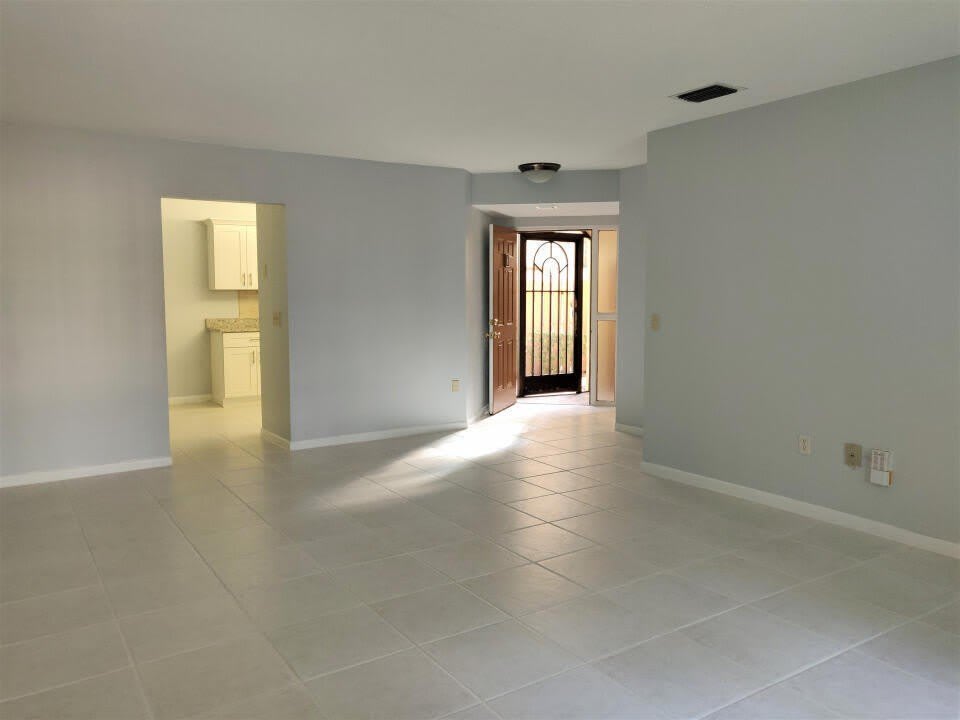 5139 Europa Drive – photo 2