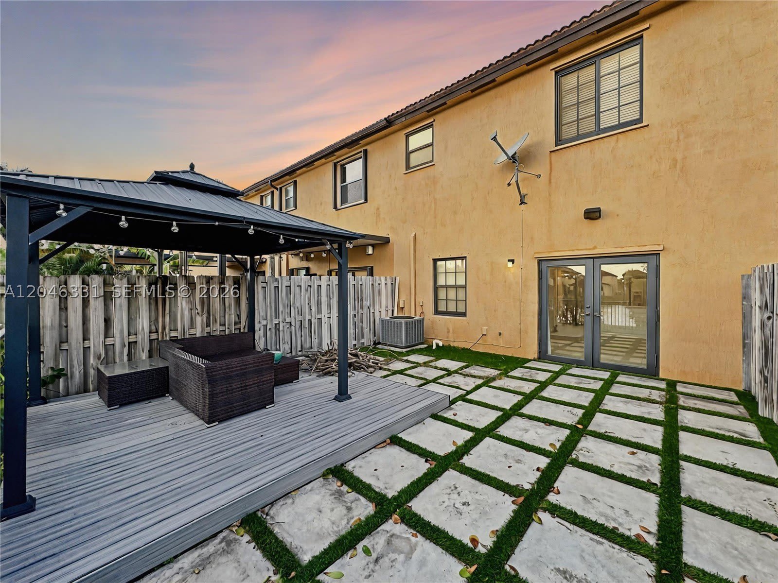 3740 Ne 3Rd Ct – photo 4