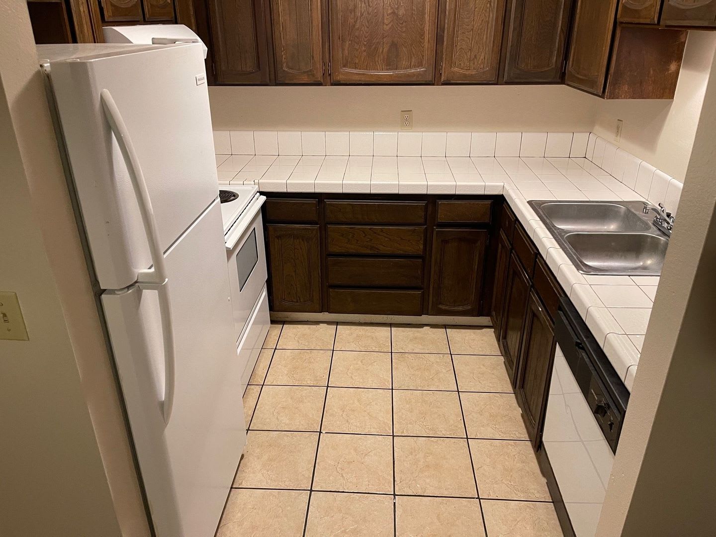 4180 Bristol Court # G – photo 5