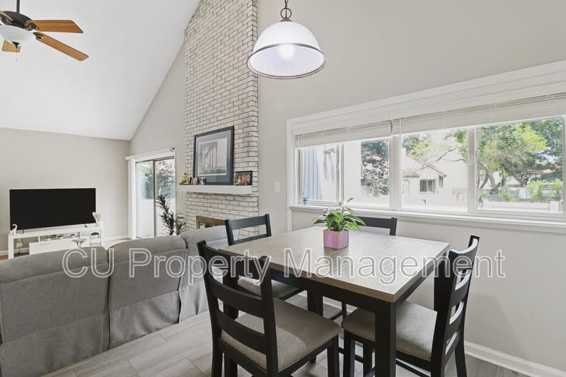 2304 Melrose Drive – photo 5