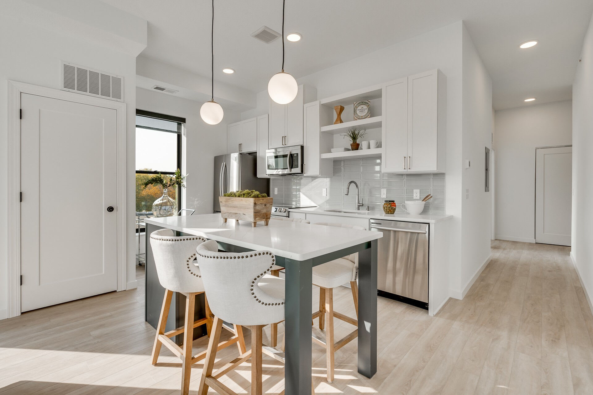 Linden Flats – photo 1