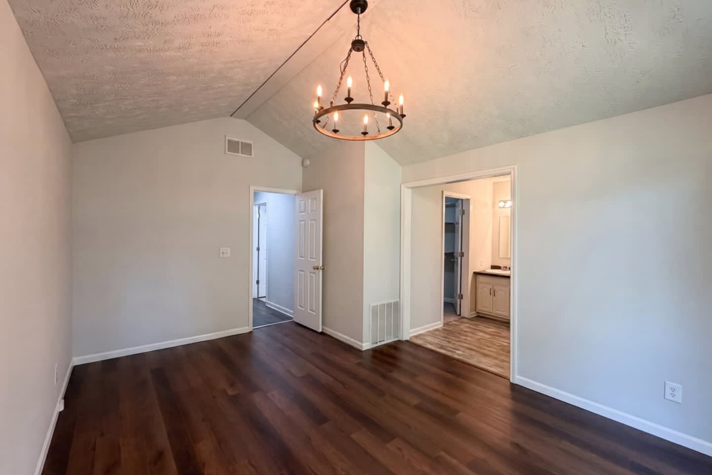 108 S Heflin St – photo 4