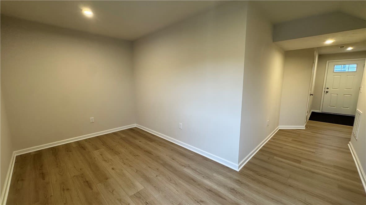 4034 Hemlock Court – photo 4