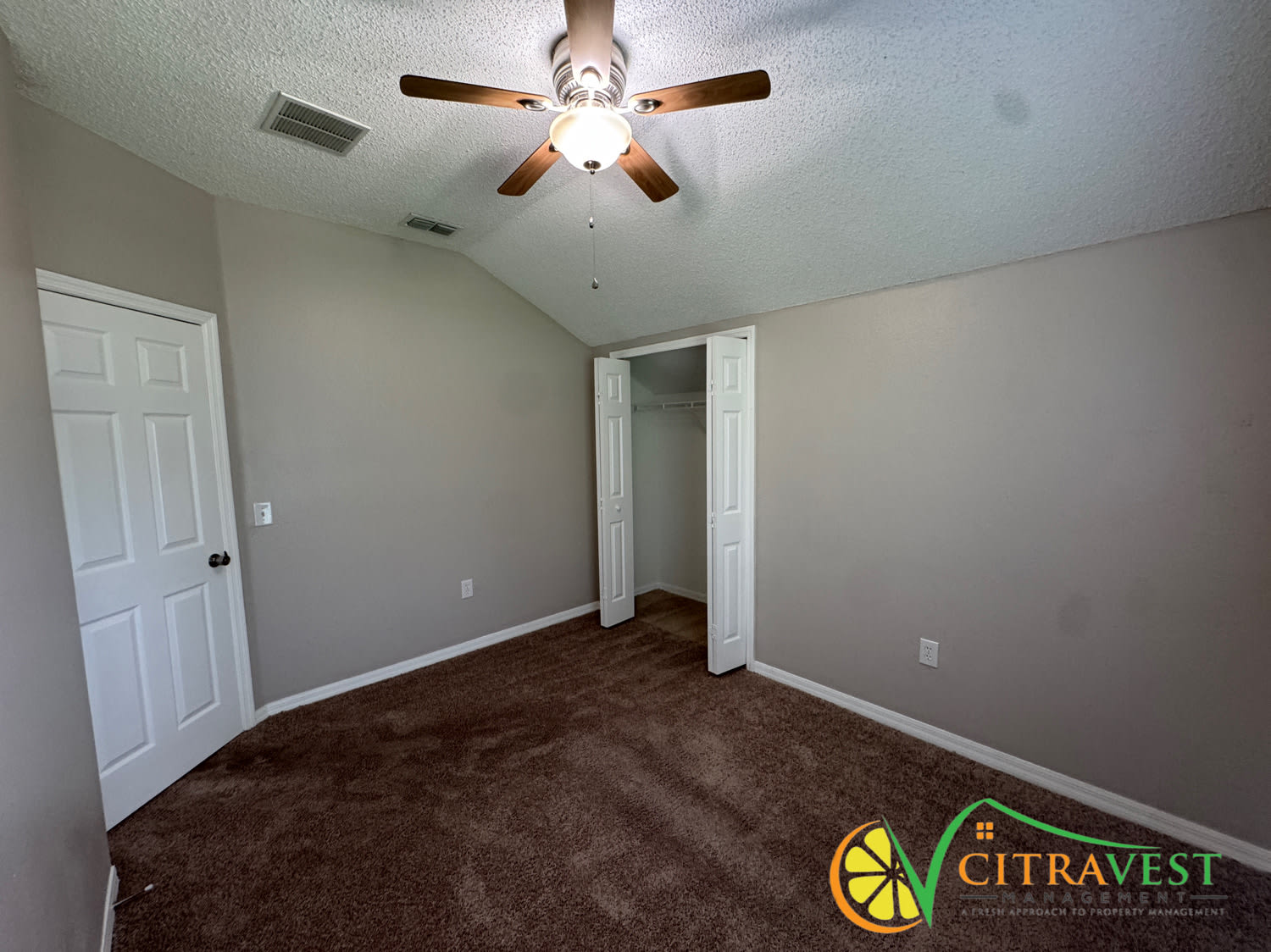 539 Royal Ridge – photo 5