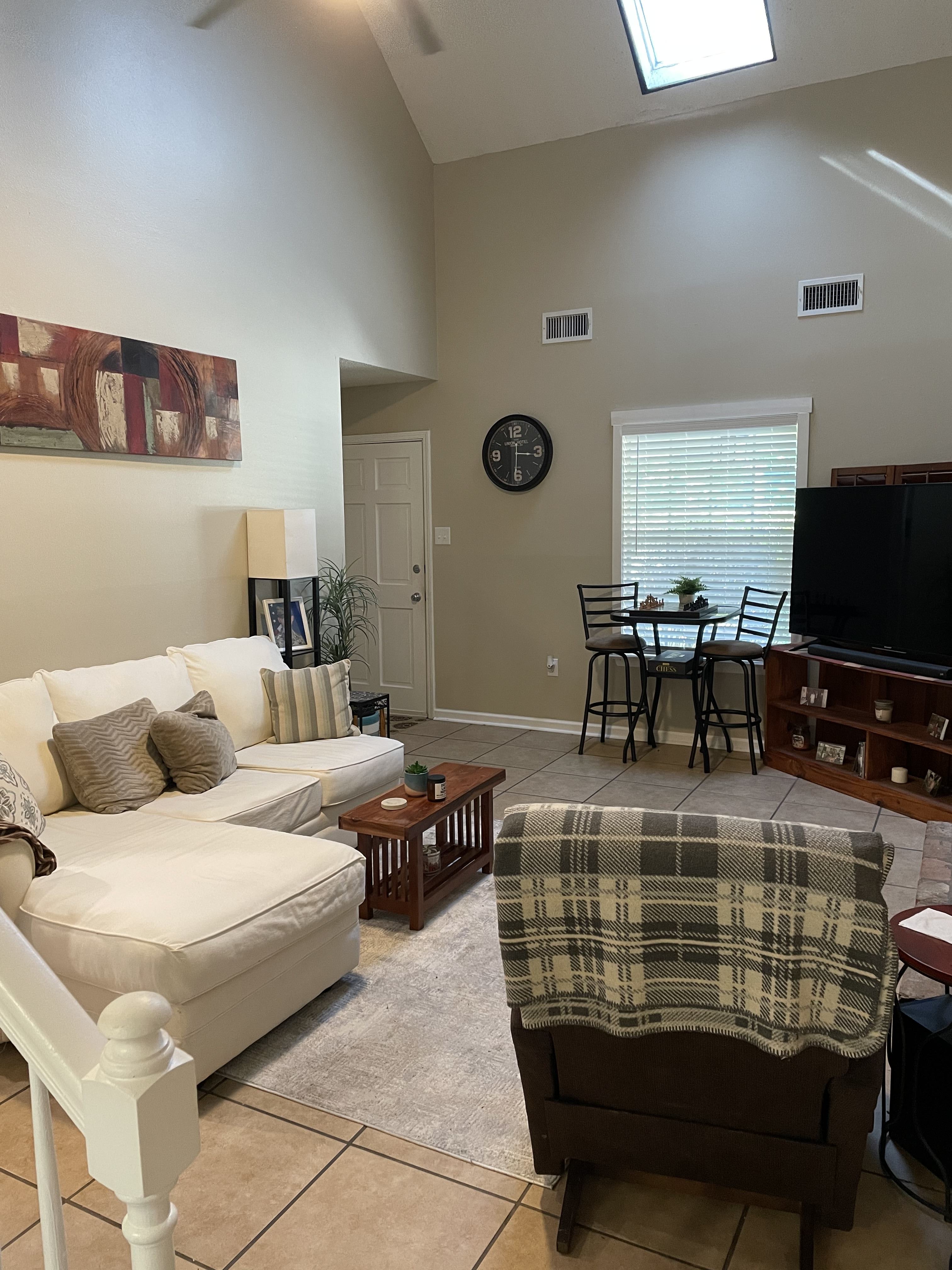 631 Village Lane South – photo 2