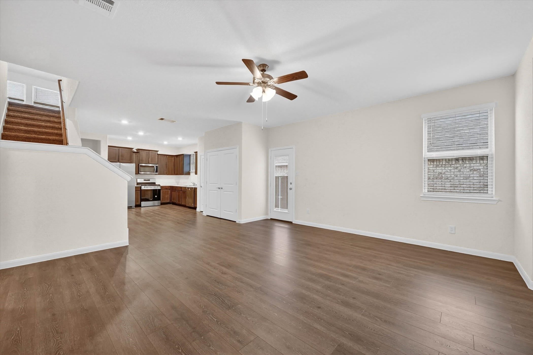 3955 Oak Creek Circle – photo 3
