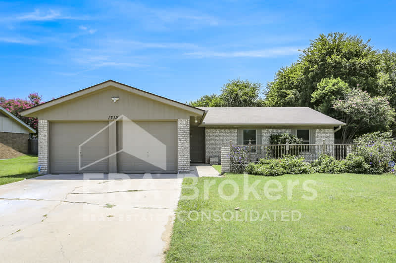 1712 Sherman – photo 1