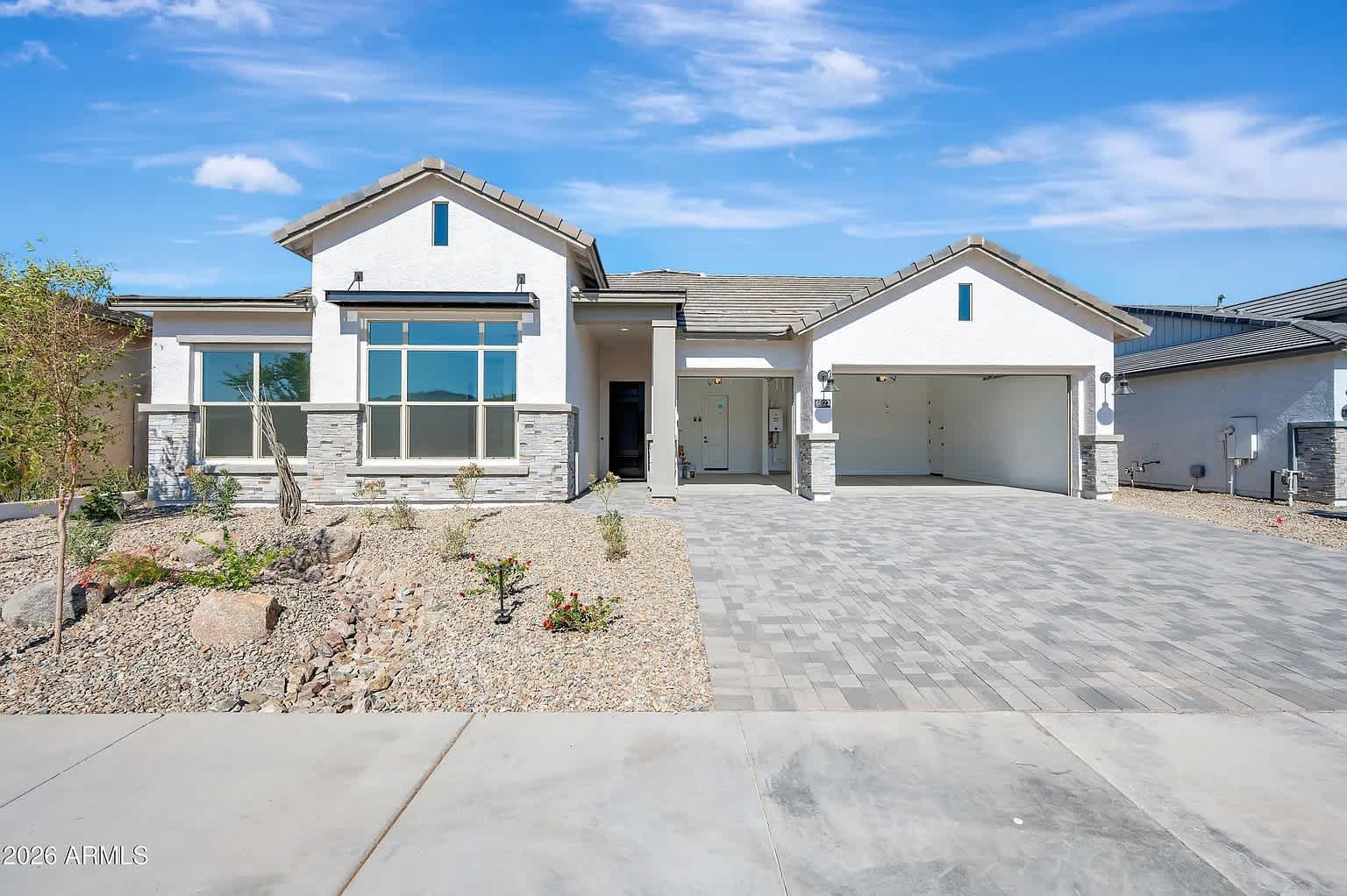 6823 N 190th Dr – photo 2