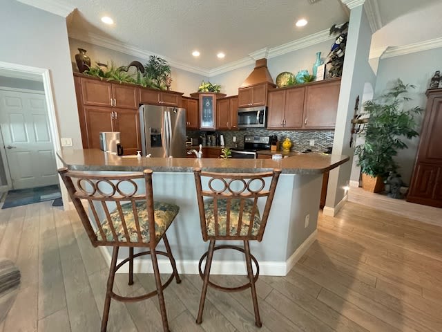 1069 Becker Ave – photo 4