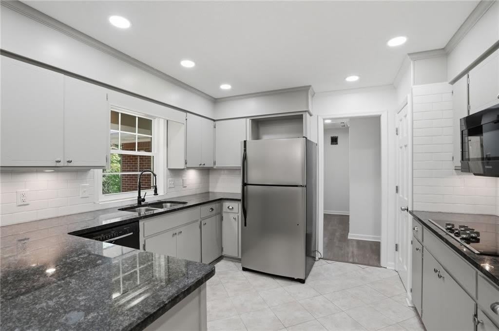 128 Mcneal Road – photo 1