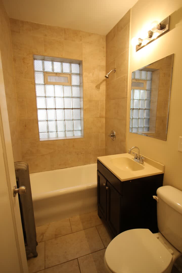 2339 W Rosemont Ave – photo 4