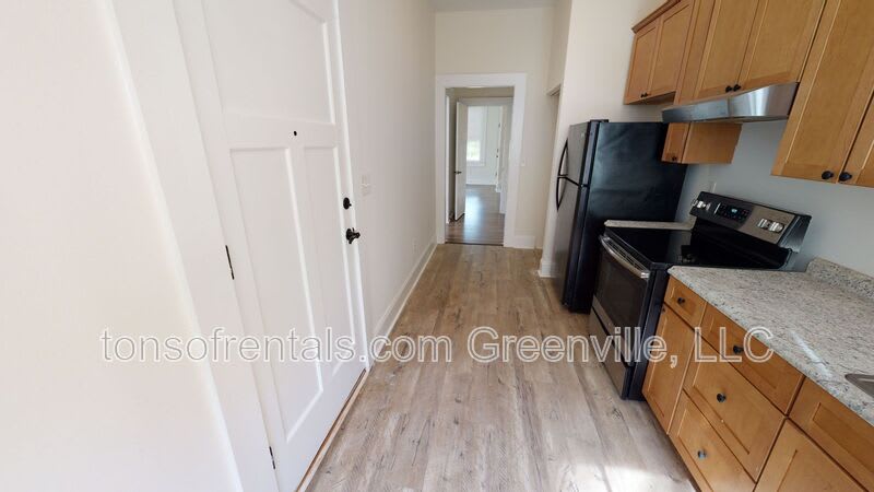 326 S. Spring Street – photo 5