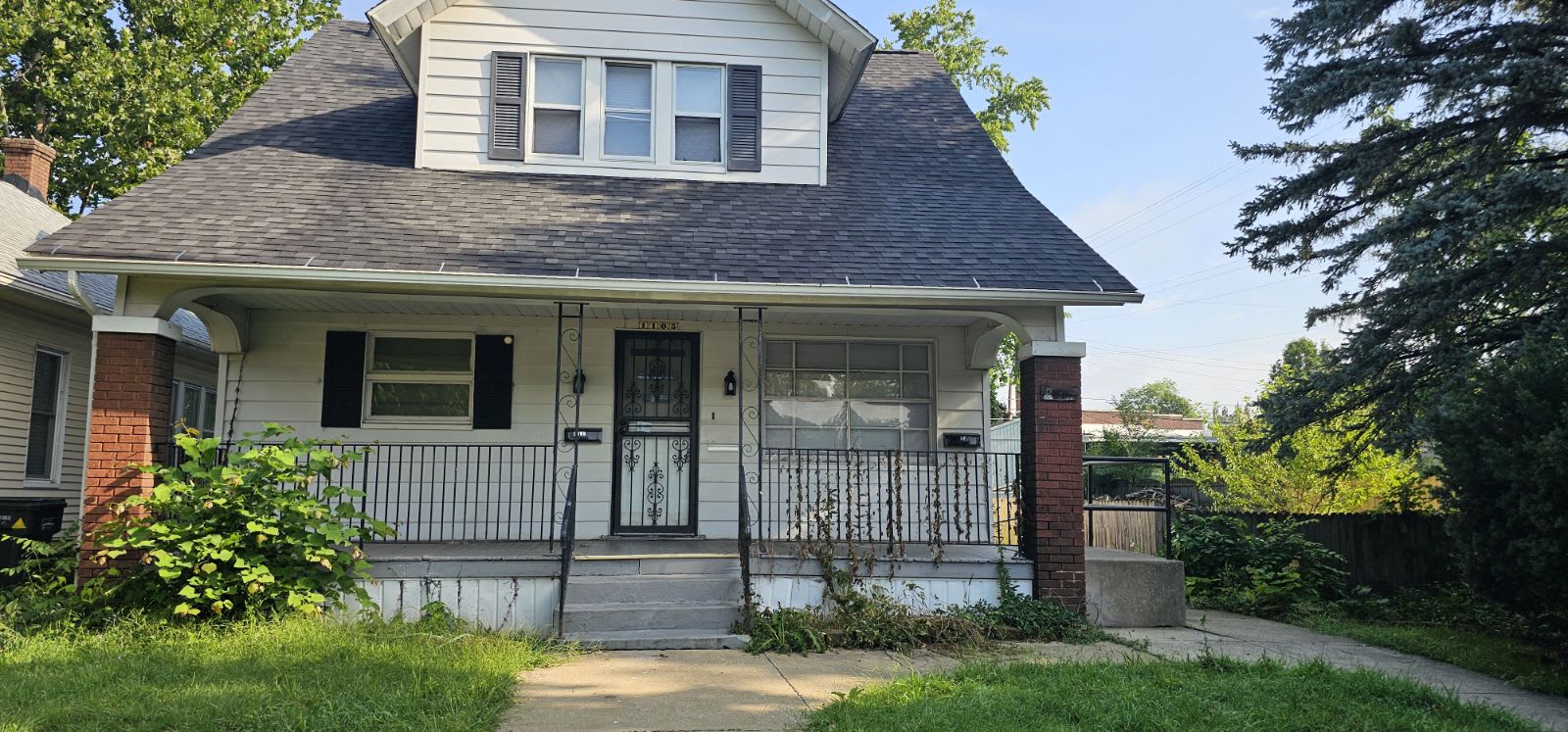 1105 W Jefferson Blvd – photo 1