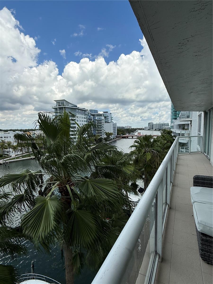 5900 Collins Avenue – photo 4