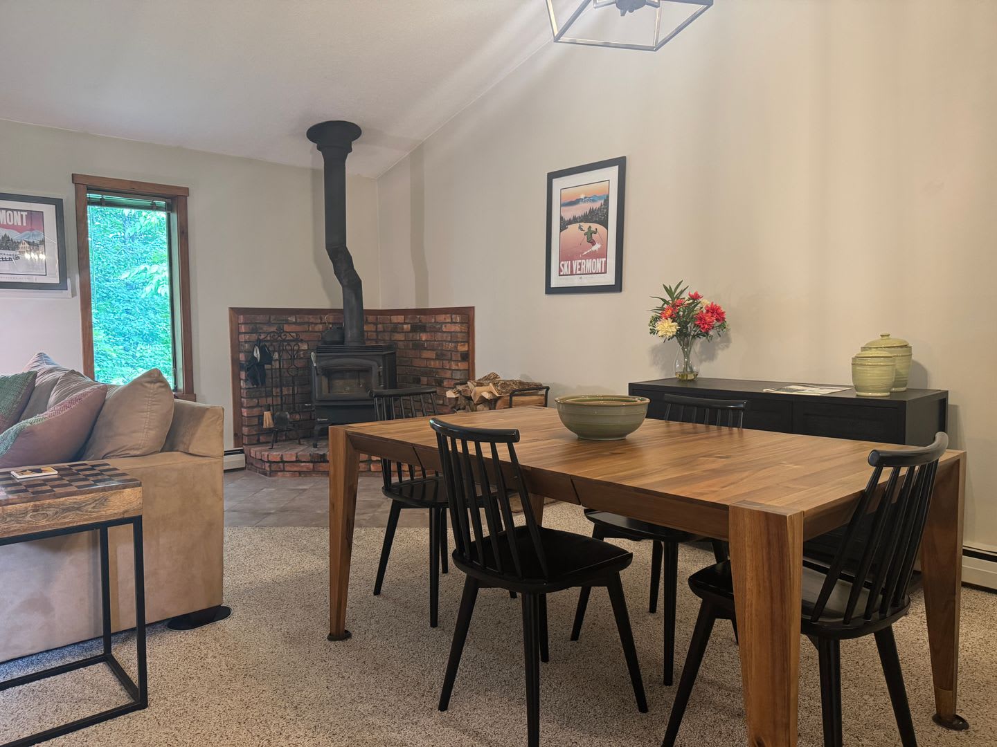 Short Term- 2 bedroom condo in Quechee- Fully Furnished – photo 3