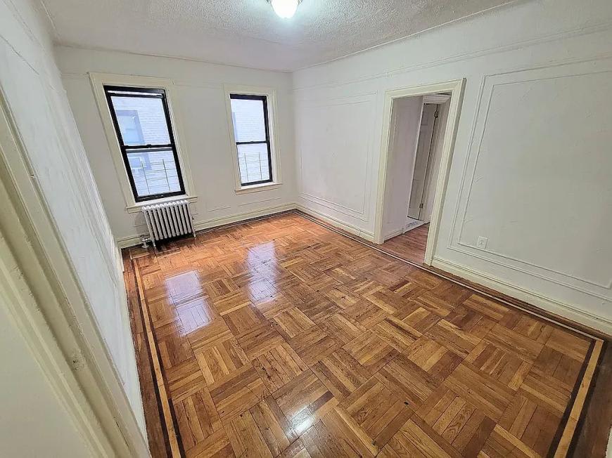 975 Sherman Avenue – photo 2