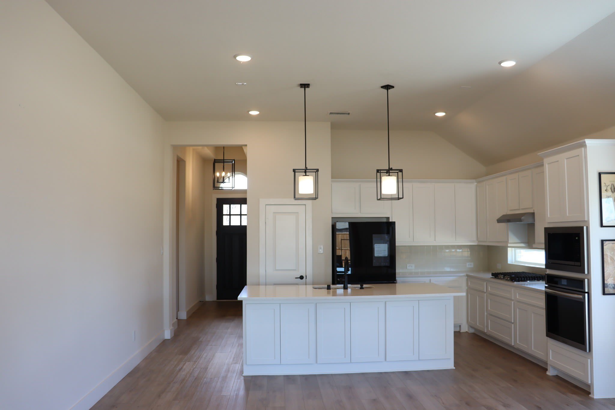 6221 Lake Brook Drive – photo 2