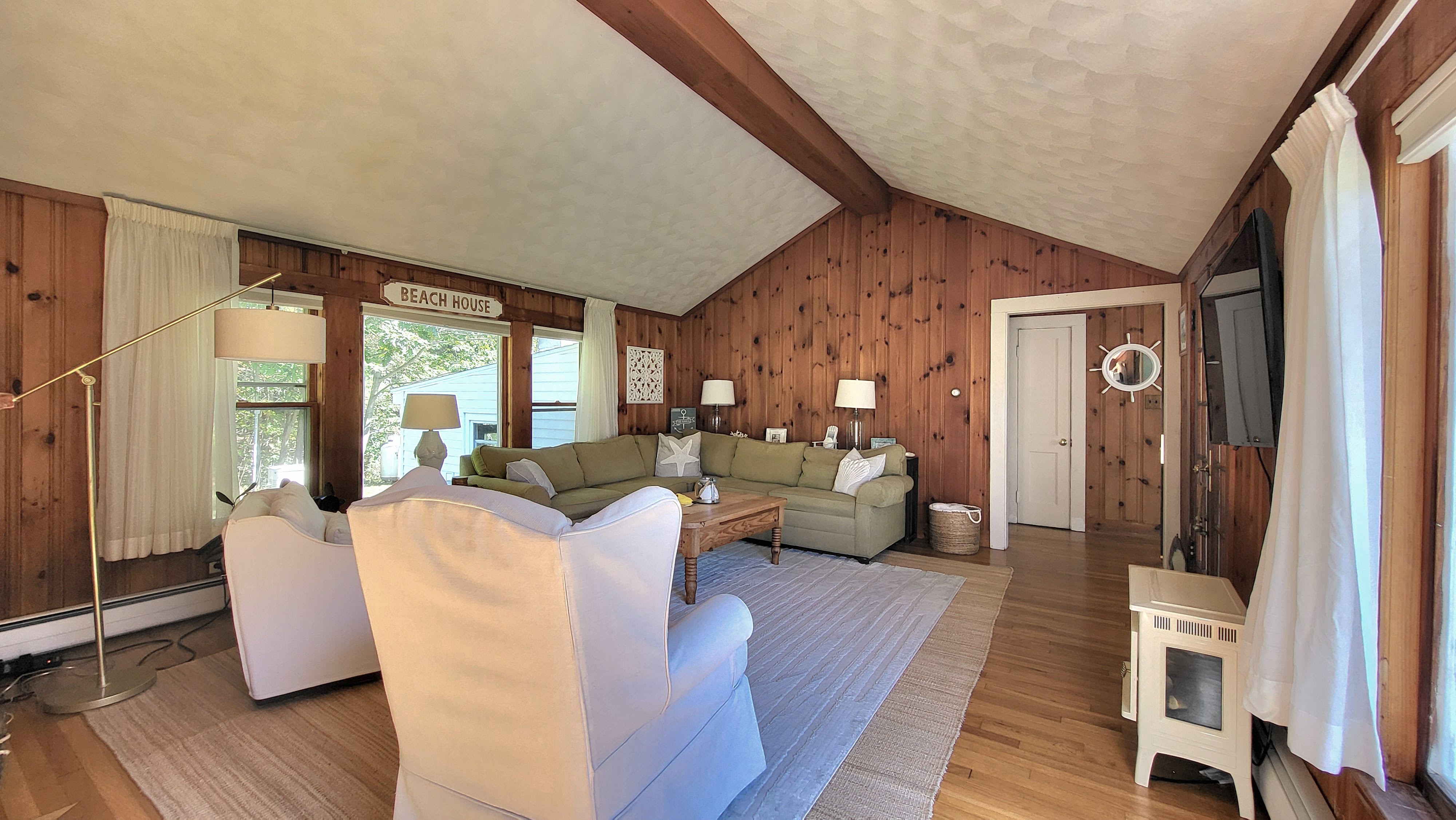 92 Bourne Ave – photo 5