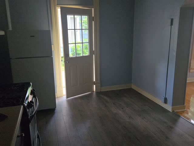 647 West Lexington Avenue A – photo 5