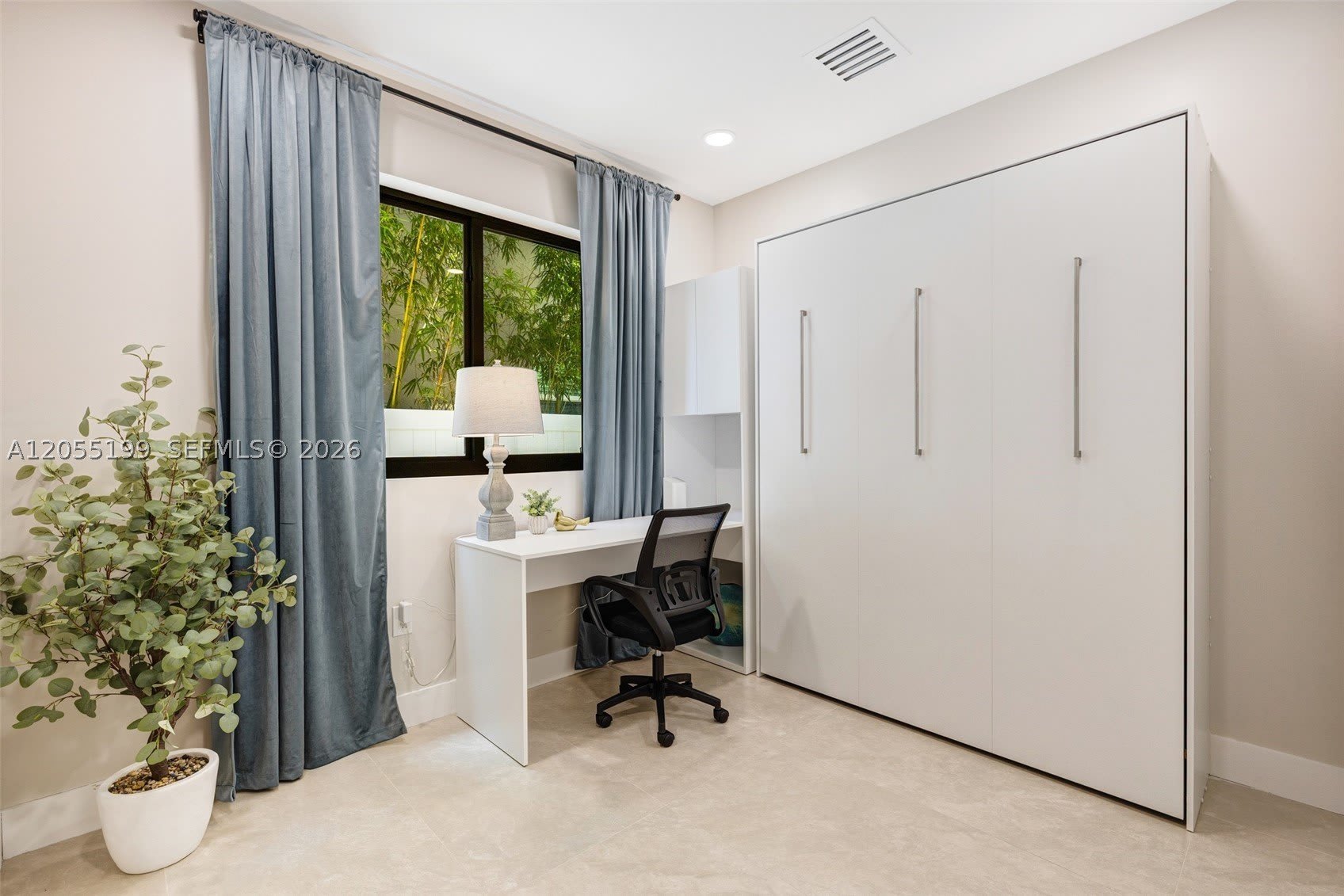 703 SW 17th St – photo 4