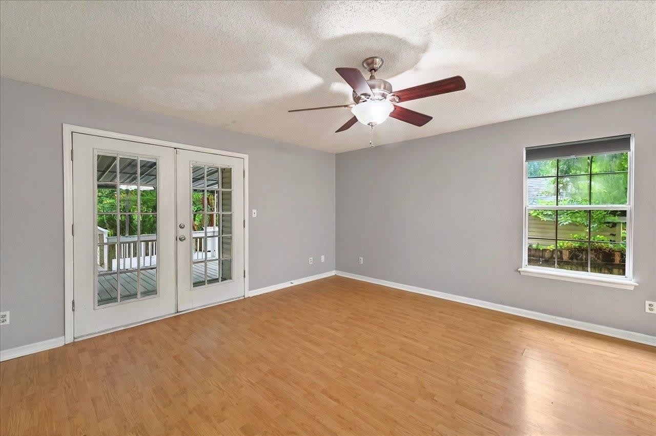 3001 Oak Park Court – photo 3