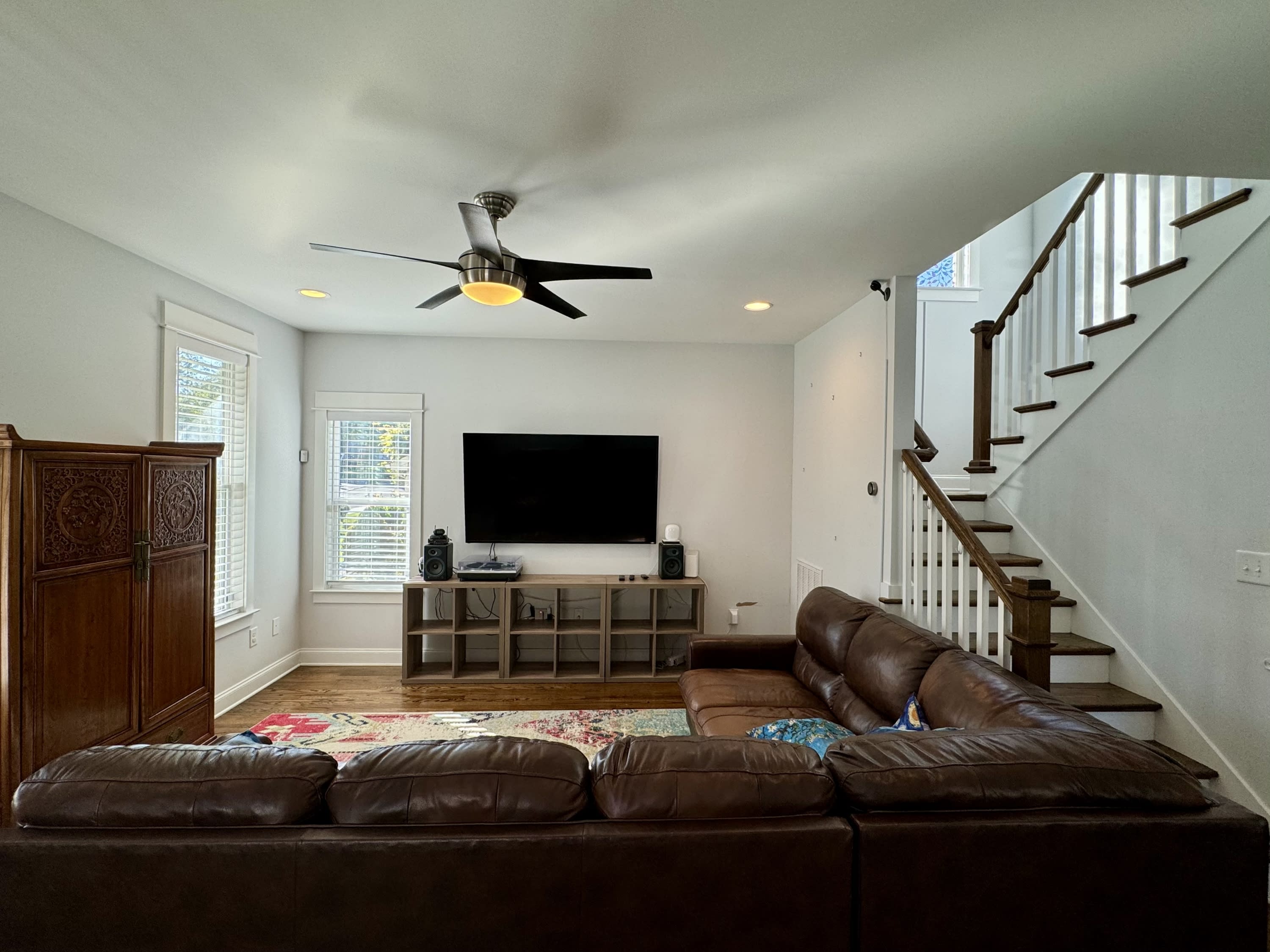 349 Queen Avenue – photo 2