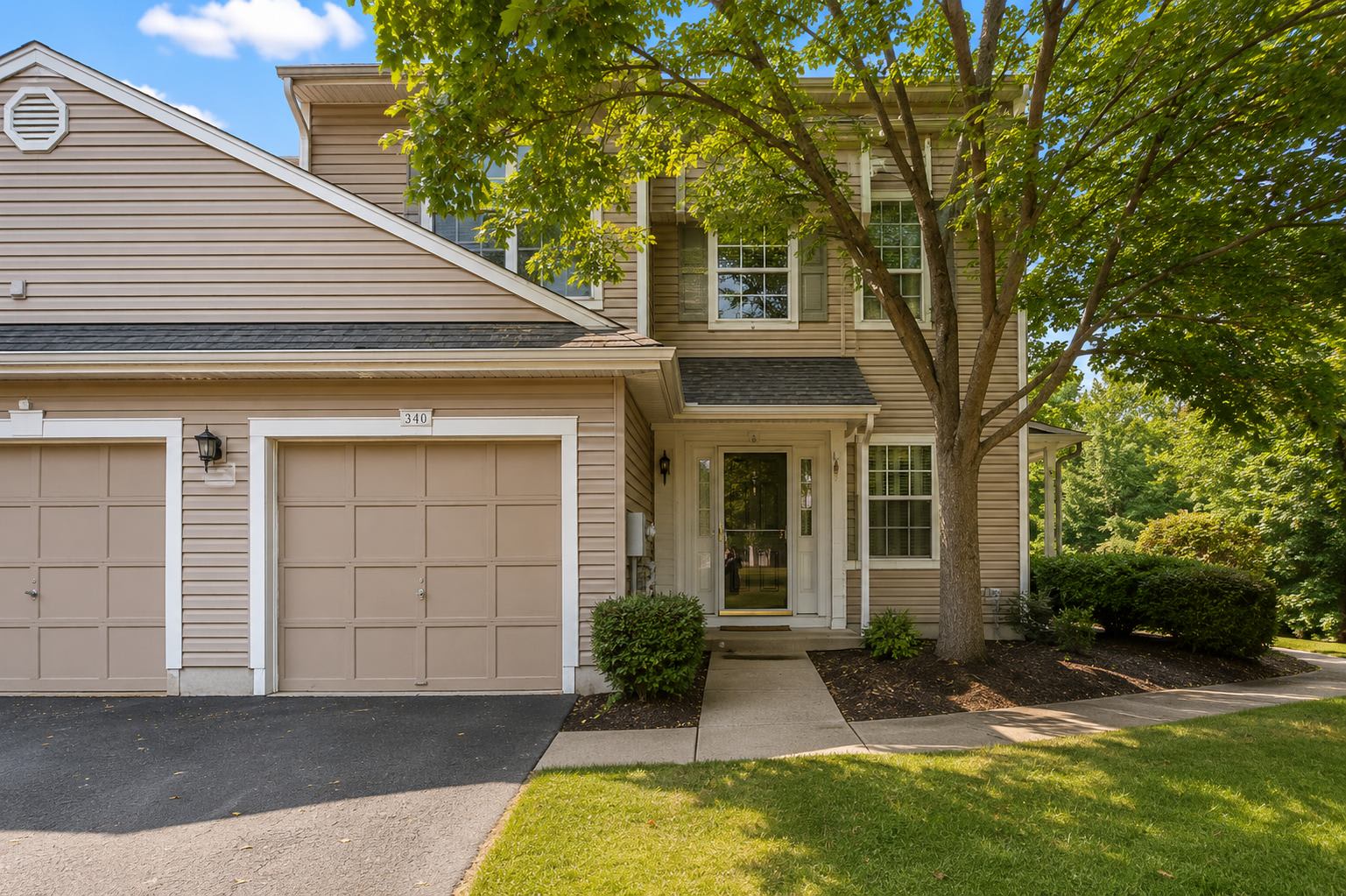 340 Danbury Court – photo 1