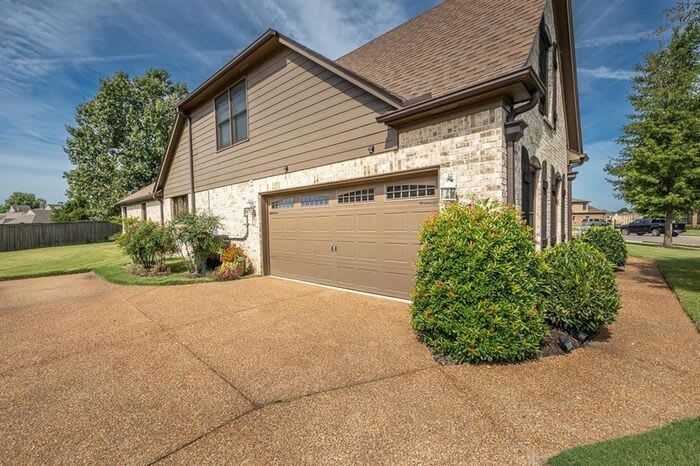 771 Six Oaks Lane – photo 4