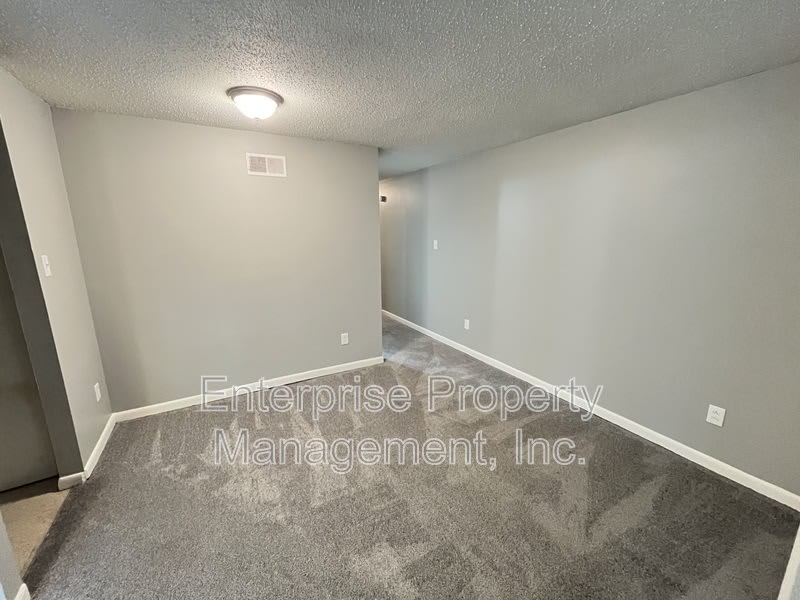 1365 Garden Rd – photo 3