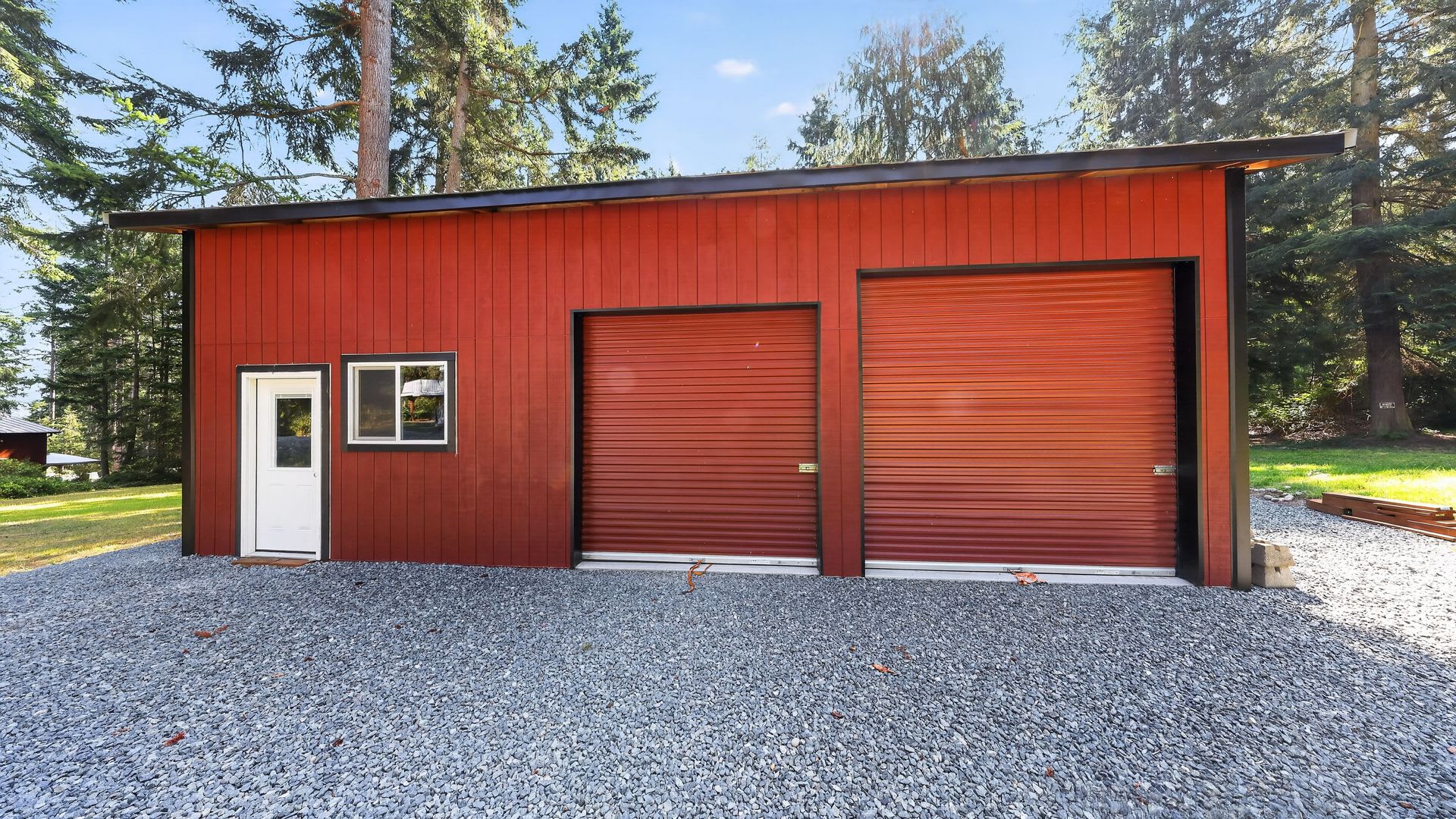 4 Bed 3 Bath – photo 3