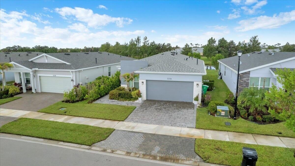 12736 Sw Eleanor Drive – photo 3