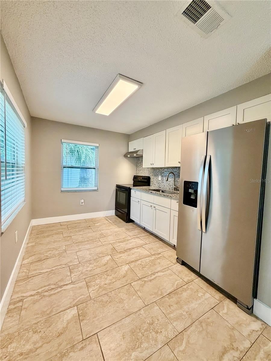 7132 OAKWOOD Drive – photo 4