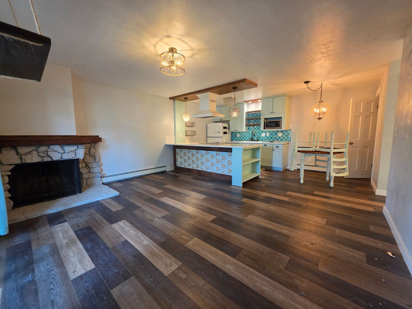 *AVAILABLE NOW* 2 Bedroom 2 Bath- AUGUST RENT FREE – photo 3