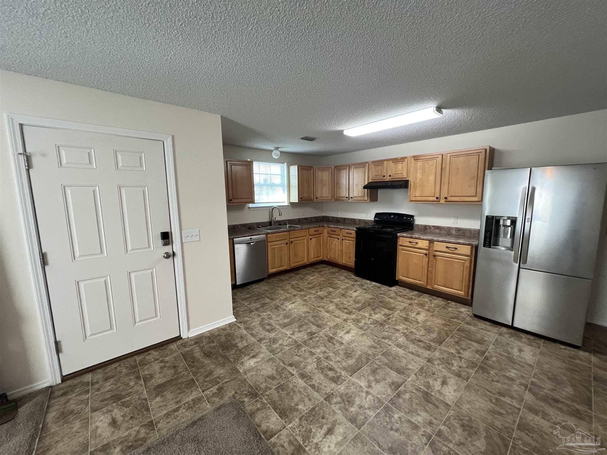 8921 Camshire Cir – photo 3