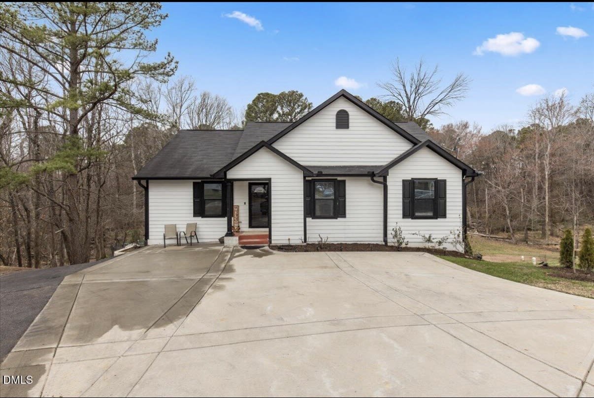 3201 Venus Dr – photo 1