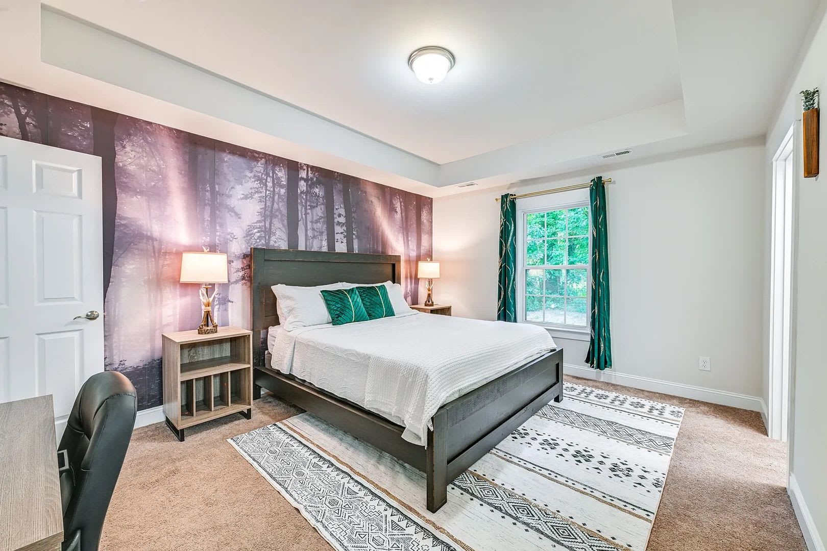 Room in 3 Bedroom Home in Charlotte – photo 4