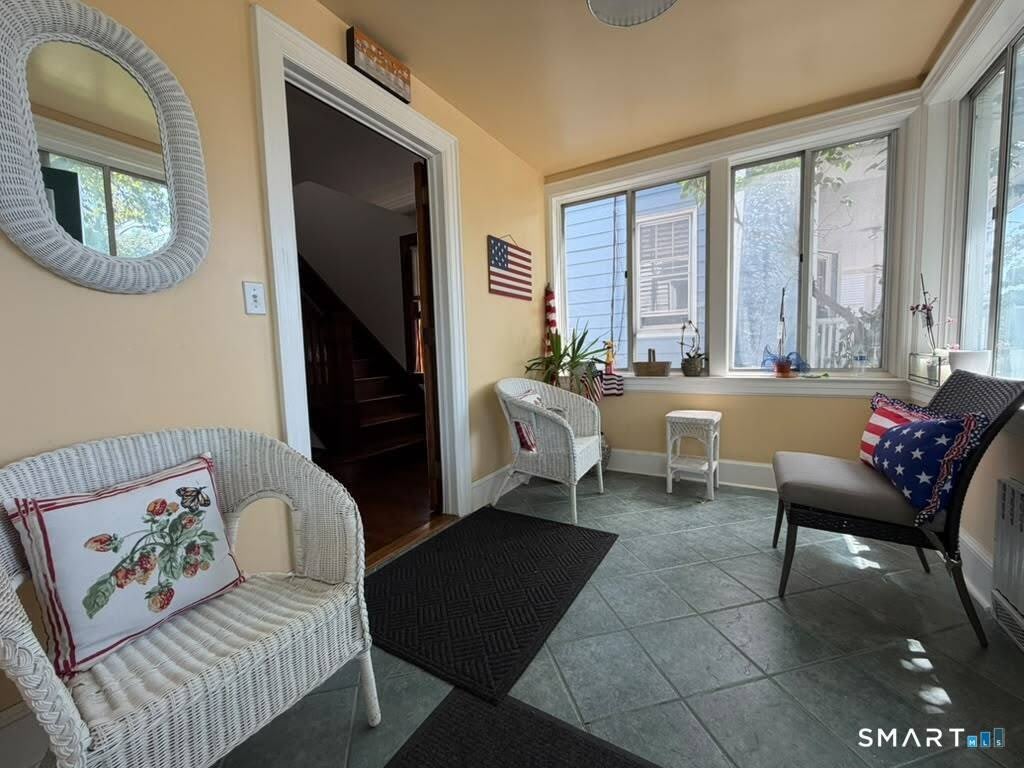 105 Crystal Street – photo 1