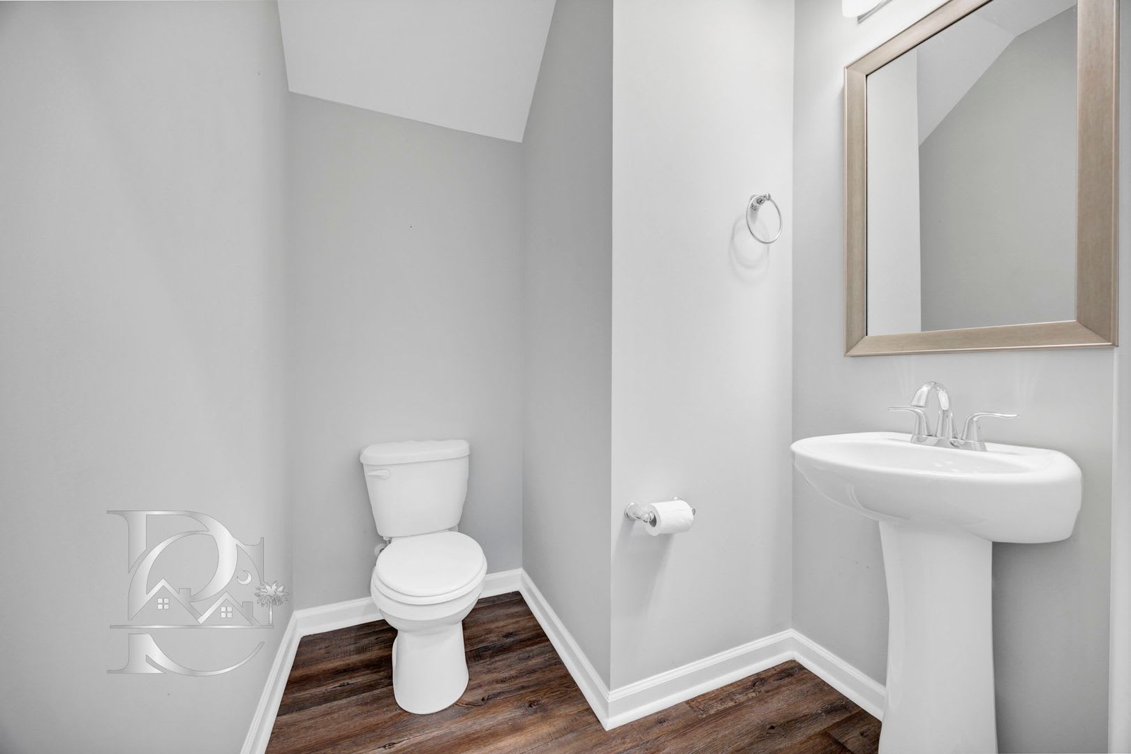 TOWNHOME IN DOWNTOWN COLUMBIA'S CANAL PLACE – photo 4