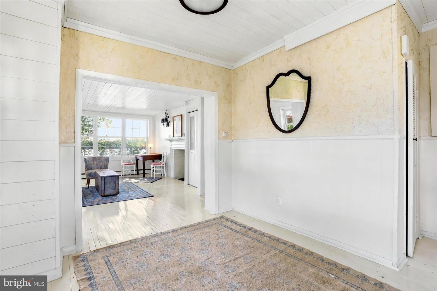 7015 RIVERVIEW AVE – photo 2