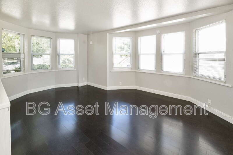 2359 Prune St – photo 2