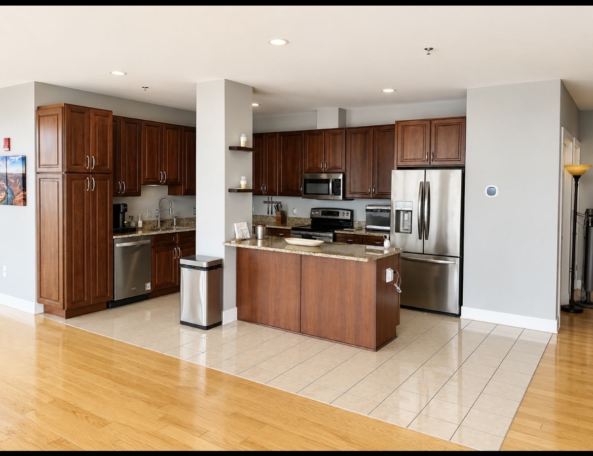 2772 Lighthouse Point East – photo 4