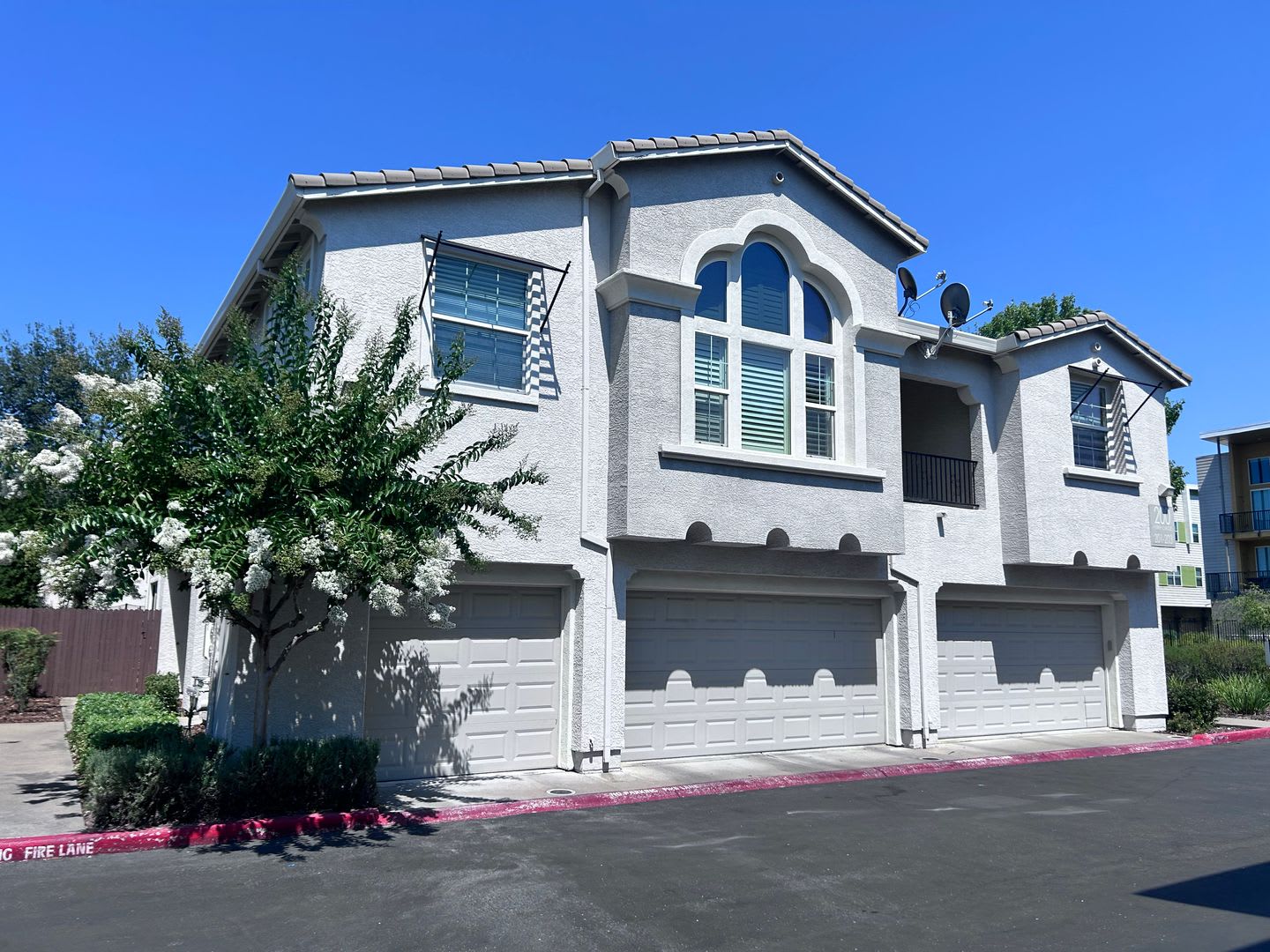Welcome to our beautiful 2 bedroom 2 bathroom Condo in Folsom, CA! – photo 1